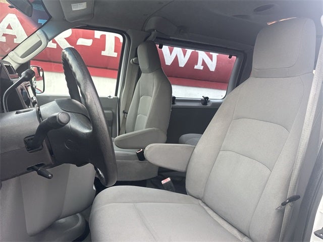 2011 Ford E-350SD XL