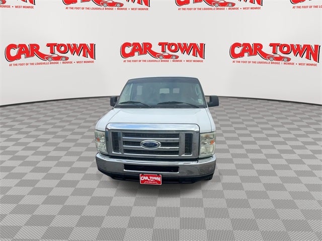 2011 Ford E-350SD XL