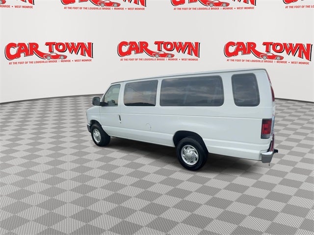 2011 Ford E-350SD XL