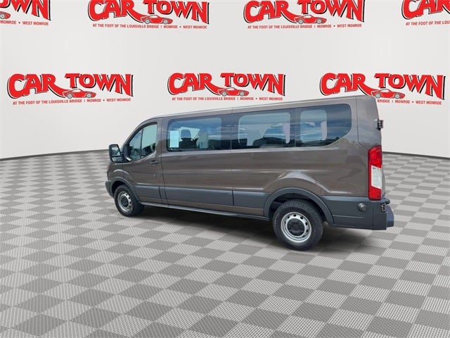 2017 Ford Transit-350 XL