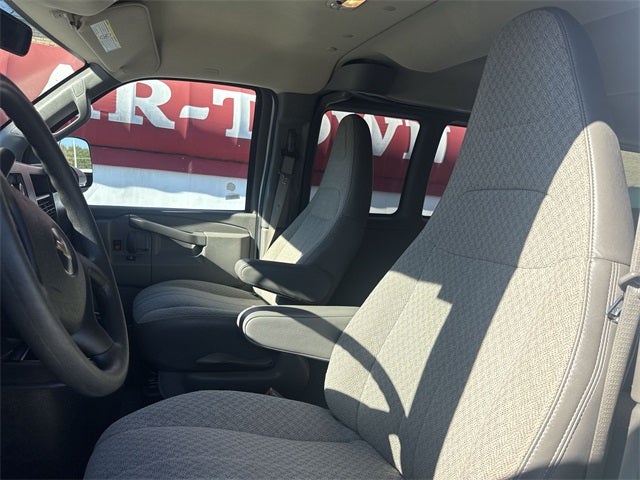 2021 Chevrolet Express 3500 LT Passenger
