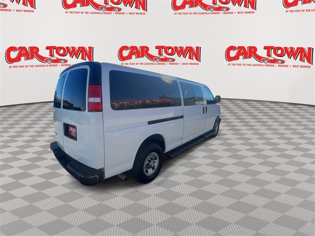 2021 Chevrolet Express 3500 LT Passenger