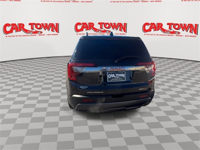 2023 GMC Acadia AT4