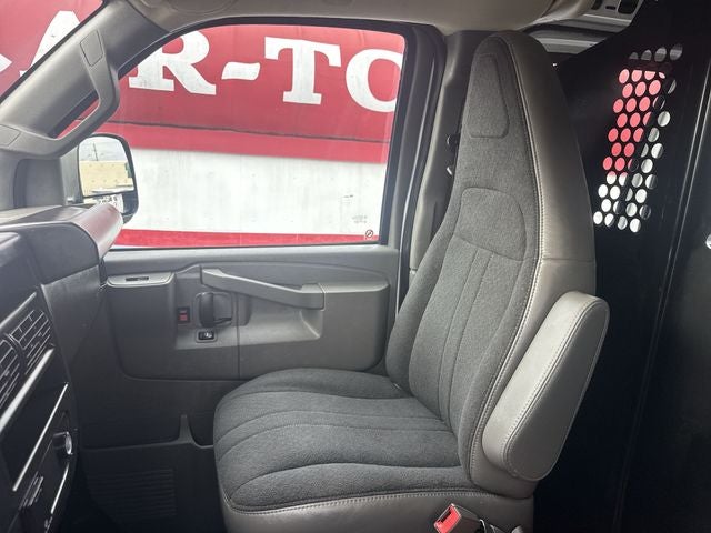 2023 GMC Savana 2500 Work Van