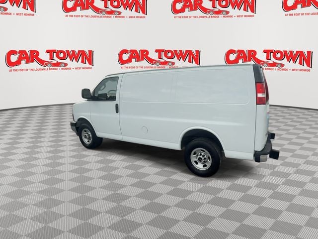 2023 GMC Savana 2500 Work Van