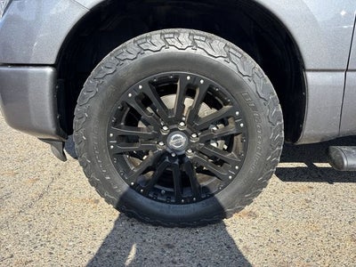 2019 Nissan Titan SV