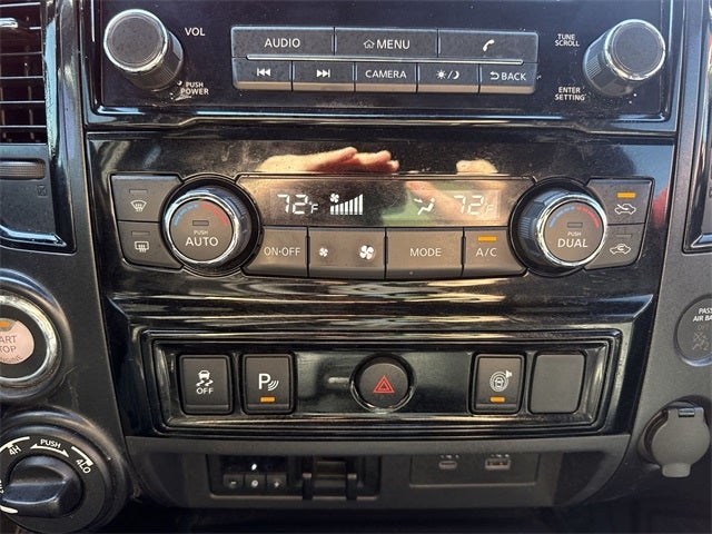 2023 Nissan Titan SV