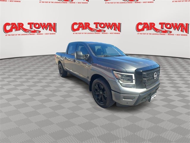 2023 Nissan Titan SV