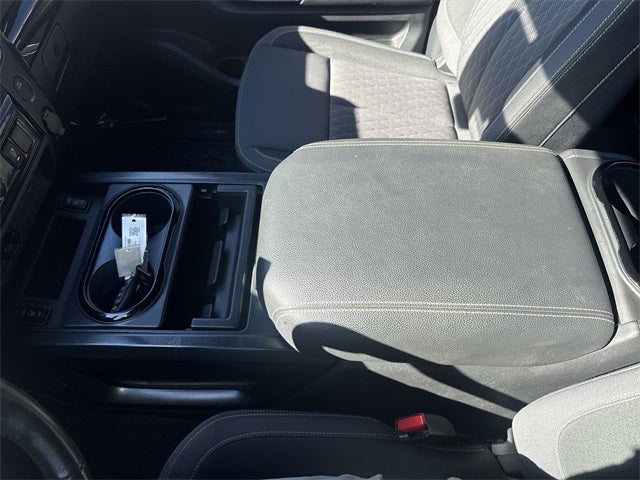 2023 Nissan Titan SV