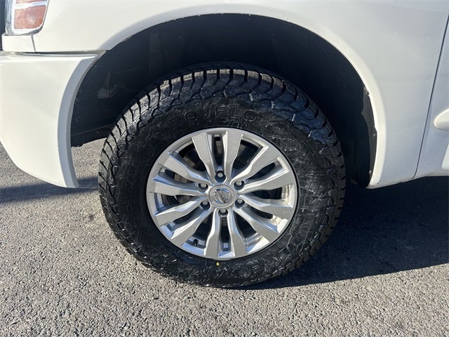 2012 Nissan Titan SV