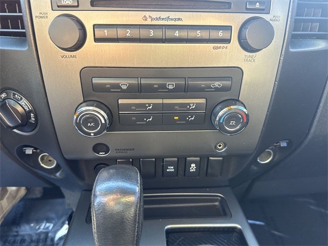 2012 Nissan Titan SV