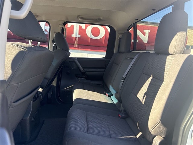 2012 Nissan Titan SV