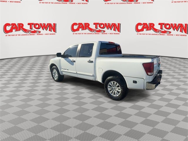 2012 Nissan Titan SV