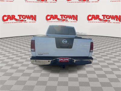 2012 Nissan Titan SV