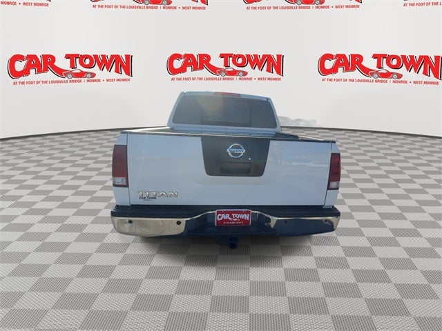 2012 Nissan Titan SV