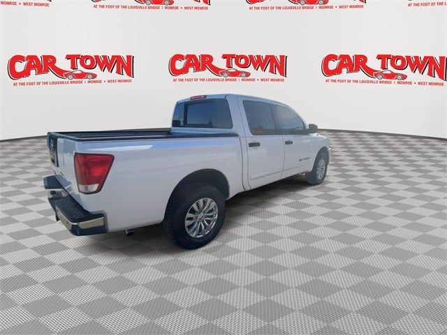 2012 Nissan Titan SV