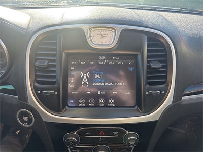 2023 Chrysler 300 Touring