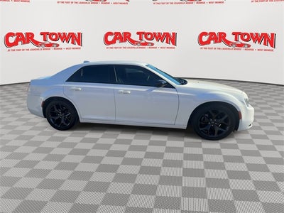 2023 Chrysler 300 Touring
