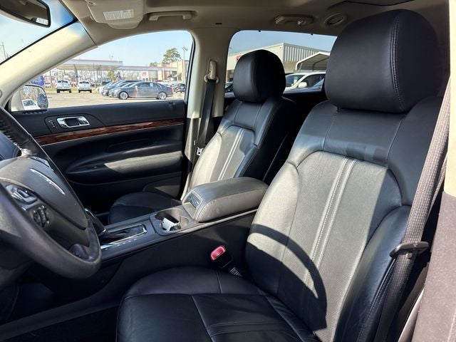 2019 Lincoln MKT Standard