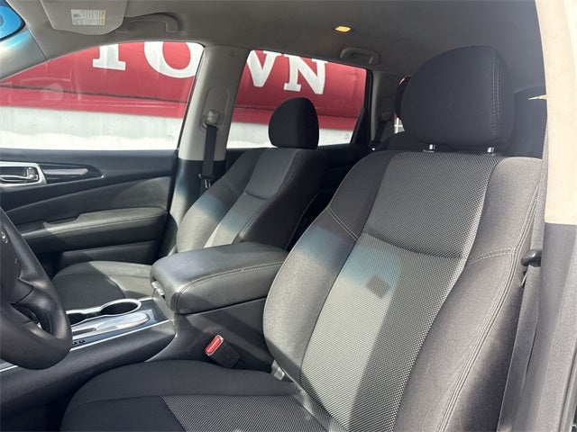 2019 Nissan Pathfinder S