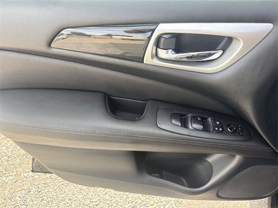 2019 Nissan Pathfinder S