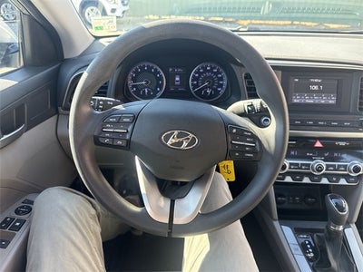 2020 Hyundai Elantra SE
