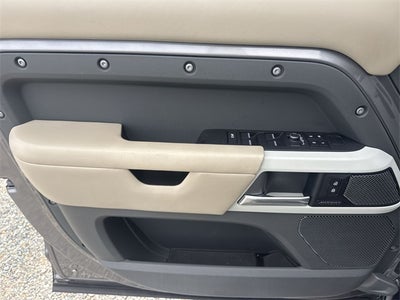 2022 Land Rover Defender 110 X-Dynamic HSE