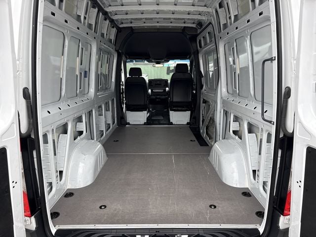 2025 Mercedes-Benz Sprinter 2500 Cargo 144 WB